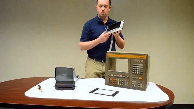 Siemens Sinumerik 810 Control - A walkthrough to two LCD Products [Quick Review] смотреть онлайн