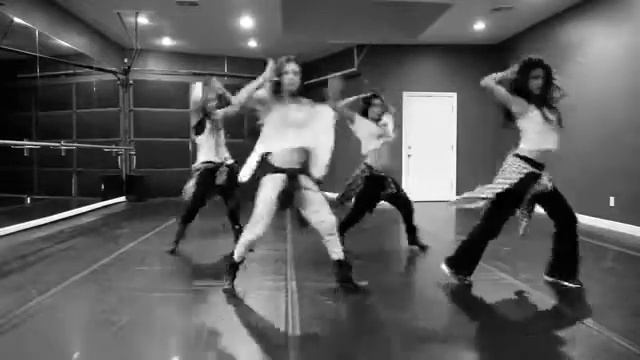 Selena Gomez ´´I Knew You Were Trouble´´ witch смотреть онлайн