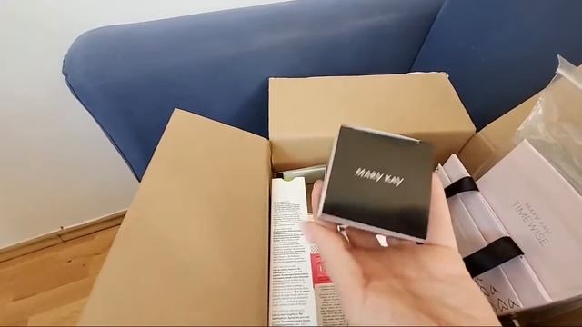 РОЗПАКОВКА ЗАМОВЛЕННЯ З ПОДАРУНКАМИ смотреть онлайн
