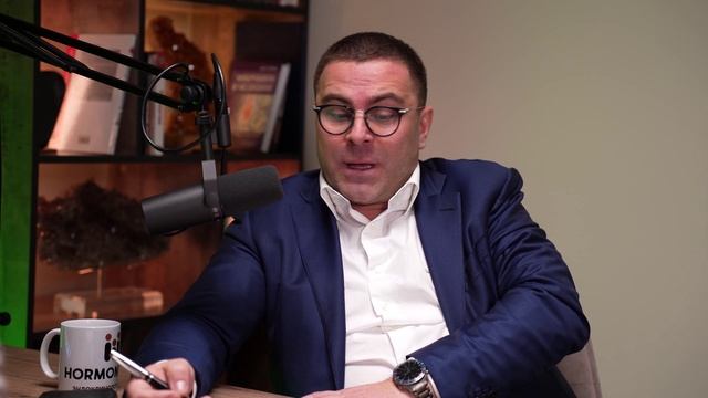 Как гормоны чуть не разрушили мой брак: подкаст с эндокринологом