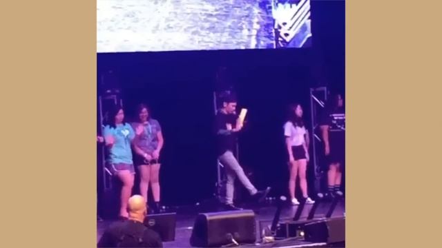 SHINee being extra (shinee crack #2) смотреть онлайн