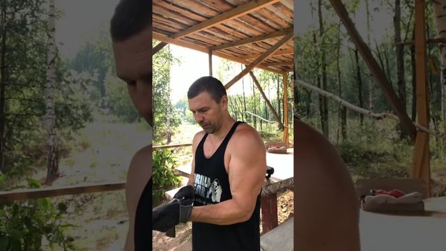 Красивый дорогой кинжал нож ручной работы ножны произведение искусства сделал богатому охотнику смотреть онлайн