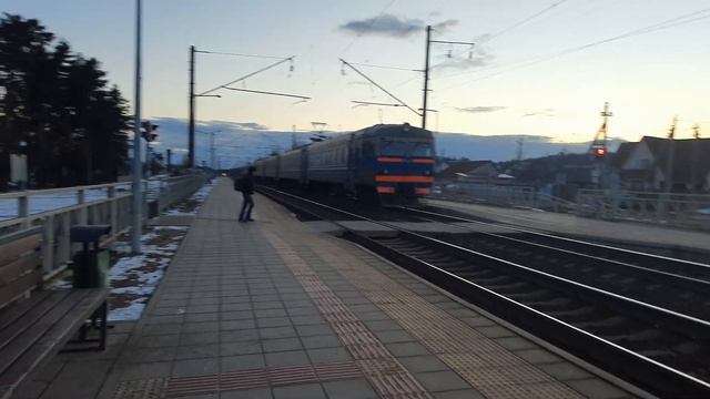 [БЧ] Электричка ЭР9Т-702 и ЭПР-001 . оп.Печинский. смотреть онлайн
