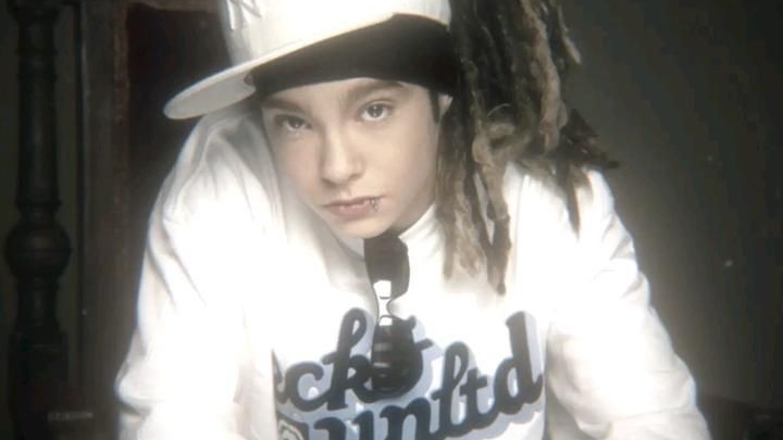 Tom Kaultiz vibe playlist смотреть онлайн