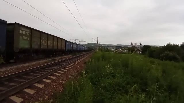 Вечерний квартет. Система электровозов 2ЭС5К-215/216 "Ермак" с грузовым поездом смотреть онлайн