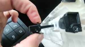 Снятие обшивки передней стойки Hyundai Palisade.mp4