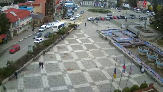 Вебкамера "Площадь Советская". Запись 16.11.2017 11:00:03 смотреть онлайн