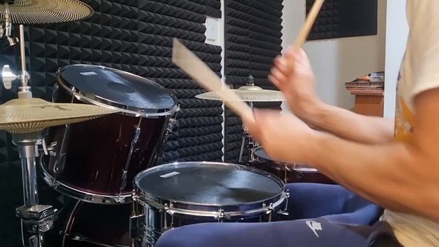 Low Volume Drumkit - Evans DB ONE  / Zildjian L80 Cymbals