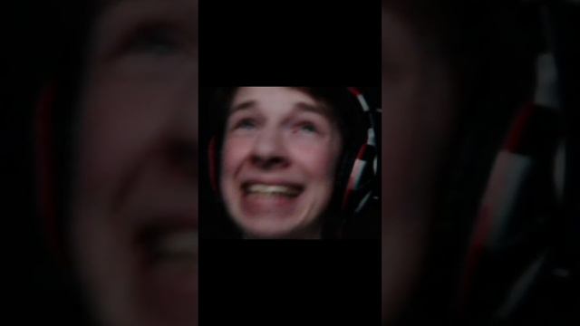 Chandelier COVER (Russian tries to sing English songs) смотреть онлайн