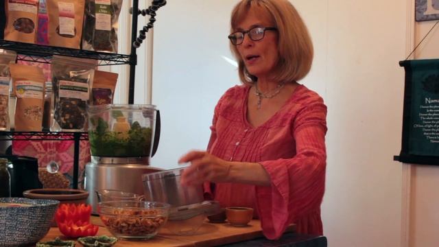 RAW VEGAN Spinach Walnut Dip Recipe | Higher Power Raw Foods смотреть онлайн