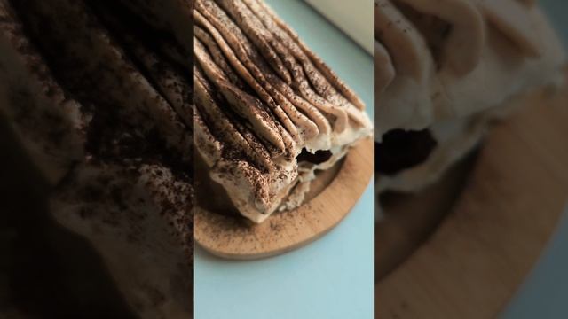 Шоколадный меренговый рулет