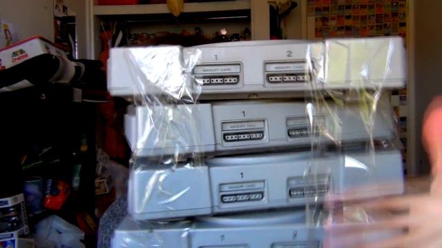 Playstation 4 - (PS4) - RETRO GREY LIMITED EDITION - 20th Aniversary Unboxing смотреть онлайн