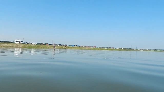 По ягоды на озеро отдохнуть слетали смотреть онлайн