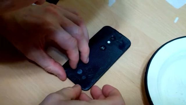Оклейка Motorola Moto X пленкой Xtreme Guard ч.2 смотреть онлайн