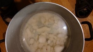 Раствор: сода,мыло и йод, как советовал Профессор Гагарин.