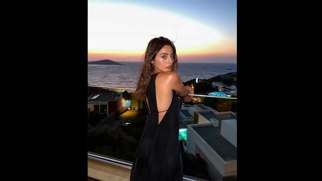 Halil's manager and Sıla Türkoğlu met for an important issue! смотреть онлайн