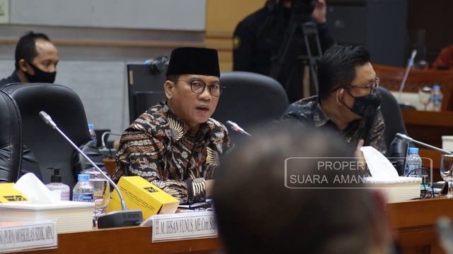 DEBAT PANAS❗❗ Yandri (PAN) Minta KEMENAG kembalikan dana Bos❗❗ смотреть онлайн