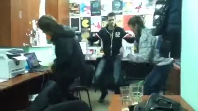 Атмосфера в лучшем клубе страны смотреть онлайн