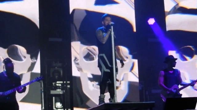 Adam Lambert: The Original High Tour: Orlando: Opening, Evil in the Night смотреть онлайн