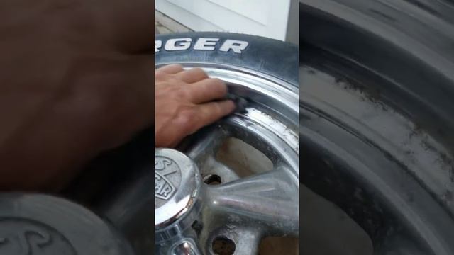 Cleaning chrome with steel wool. смотреть онлайн