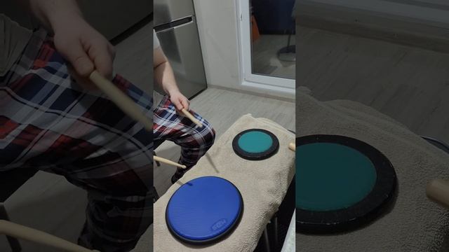 Сравнение пэда MDS с CHUZHBINOV смотреть онлайн
