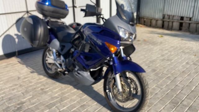 Обзор мотоцикла Honda Xl1000v 2003 года . +79262862924 с 10:00-20:00 по Мск ( WhatsApp) смотреть онлайн