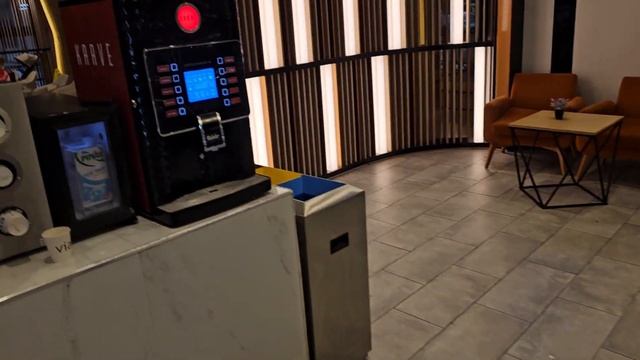 ОБЗОР CIP Lounge Бизнес-зал аэропорта Анталья , Antalya International AYT Terminal 2 - CIP ВИП. смотреть онлайн