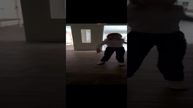 я и моя одноклассница 😂😂😂😂😂