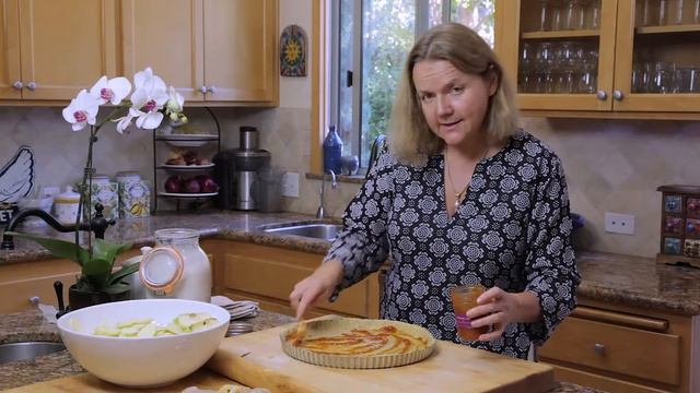 Apple Tart: A classic Tarte aux Pommes Recipe смотреть онлайн