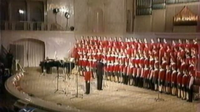 "Трус не играет в хоккей", Пахмутова за роялем, Большой детский хор, БДХ ЦТ И ВР смотреть онлайн