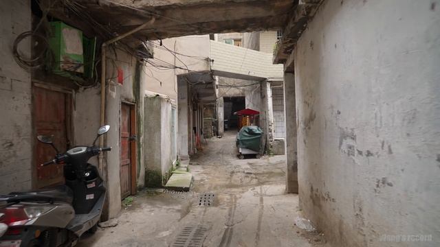 China's Urban Village Walk. Jinguan Village, Guiyang City