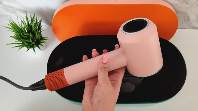 Обзор Dyson Supersonic HD15 Ceramic Pop ( Тиффани ) смотреть онлайн