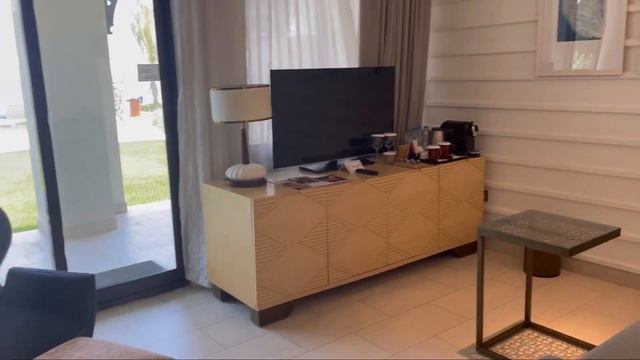 HILTON RAS AL KHAIMAH RESORT 5* отличный семейный пляжный отель! смотреть онлайн