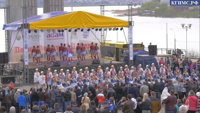 9 Мая 2015 г. День Победы. Выступление курсантов КГиМС. Барабанщики. смотреть онлайн