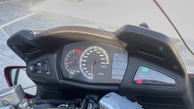 Обзор мотоцикла Honda ST1300, 2005года, 89262862924 с 10:00-20:00 по мск ( WhatsApp) смотреть онлайн