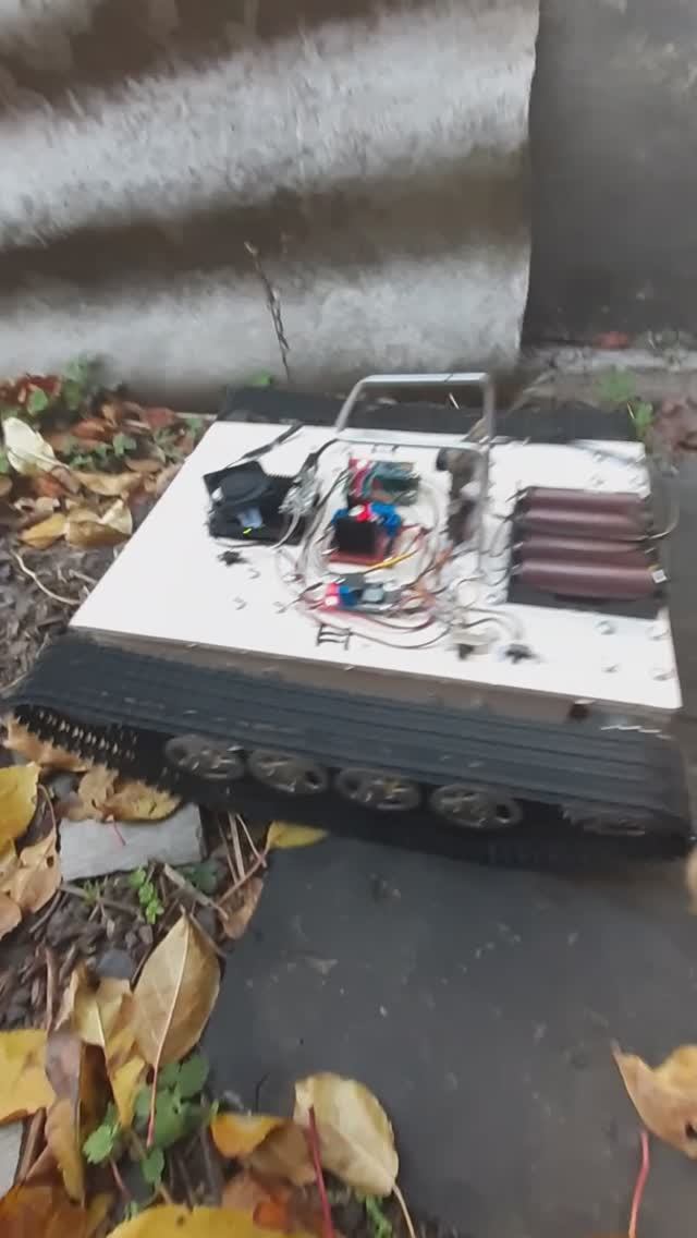 Робот и листья - 8 смотреть онлайн