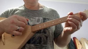 Яблочко с разбором (народная балалайка) - Dm.