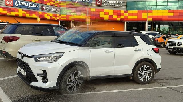 Toyota Raize смотреть онлайн