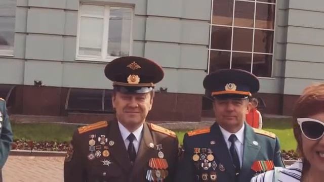 У нас своя атмосфера смотреть онлайн