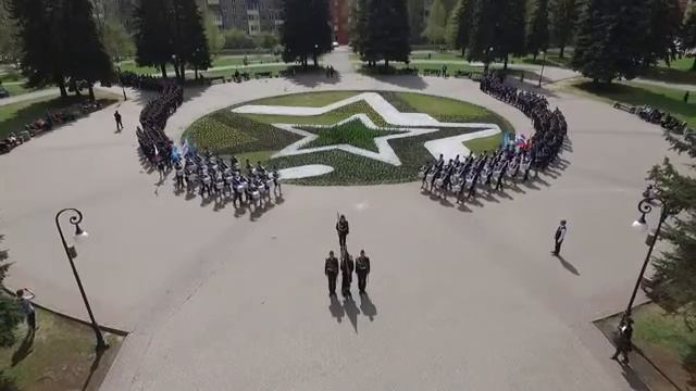 Превью видео с торжественного мероприятия в Сквере Победы в честь 9 мая смотреть онлайн