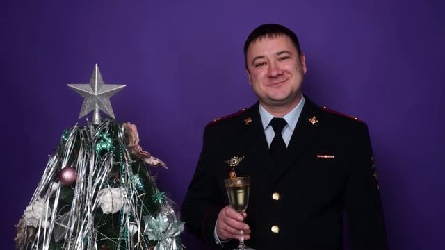 Новый год 2022 смотреть онлайн