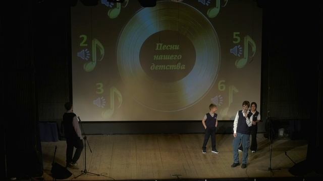 Музыкальная перемена 10Б (18.11.24) смотреть онлайн