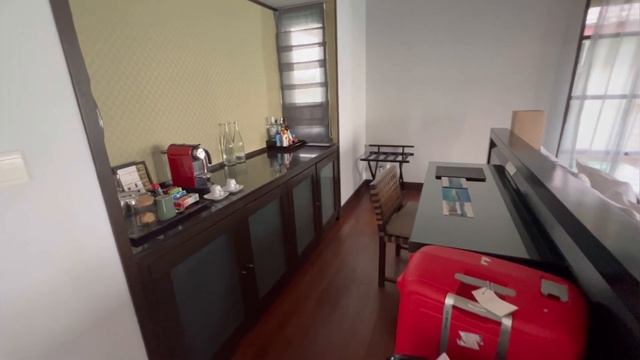 4K ОТДЫХ, КОТОРЫМ НУЖНО НАСЛАДИТЬСЯ Velassaru Maldives 5*, ВЕЛАССАРУ LUXURY RESORTS! смотреть онлайн