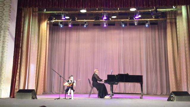 А. Цыганков "Марш дружбы", исп. Коробова Мария (7 лет) смотреть онлайн