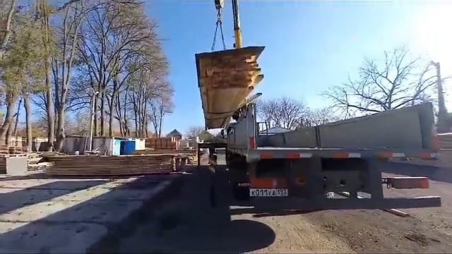 Выгрузка пиломатериалов