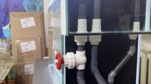 Пресноводный аквариум с нижним сампом. Проверка и обзор.