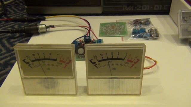 Стрелочный индикатор уровня звука (VU-meter) смотреть онлайн