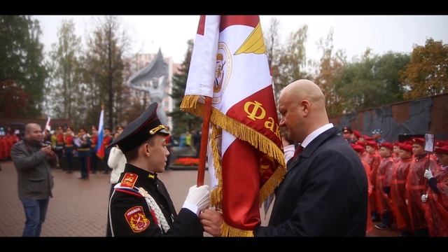 Вручение знамени Росгвардии Колледжу смотреть онлайн