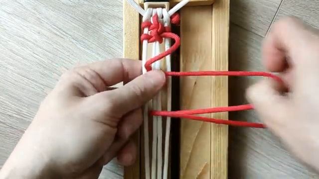 Браслет из паракорда Fire Of Prometheus Modified(360P)