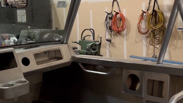 Mini boat. Mojo H2O #2 boats going to paint. смотреть онлайн